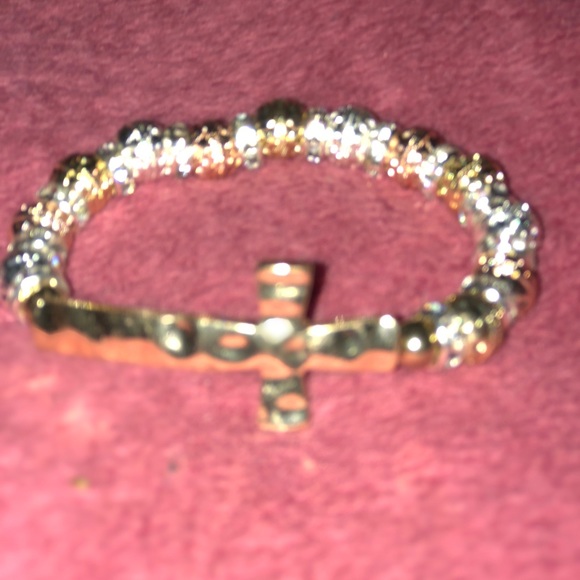 Cross bracelets - Picture 7 of 8